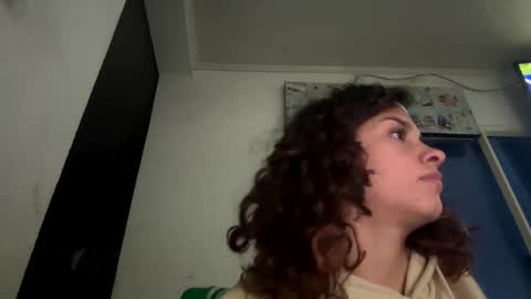 Sara  Juan online show from October 25, 1:57 am