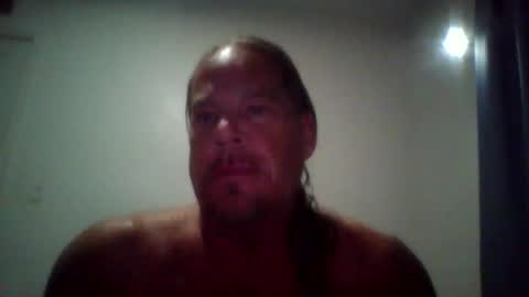 Snapshot of beachmonty chatting on November 7, 6:24 am beachmonty online show from November 7, 6:24 am
