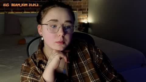 kim3 INDEPENDENT MODEL online show from February 4, 10:24 pm