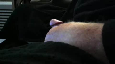 Snapshot of bear4146 chatting on June 6, 12:32 pm bear4146 online show from June 6, 12:32 pm