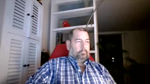 Snapshot of bearacuda555 chatting on December 6, 10:30 pm Bruno online show from December 6, 10:30 pm
