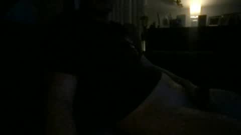 Snapshot of bearchaser25 chatting on November 18, 4:06 am bearchaser25 online show from November 18, 4:06 am