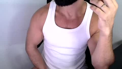 Snapshot of beard_top_guy chatting on June 13, 12:25 pm Beard Guy online show from June 13, 12:25 pm