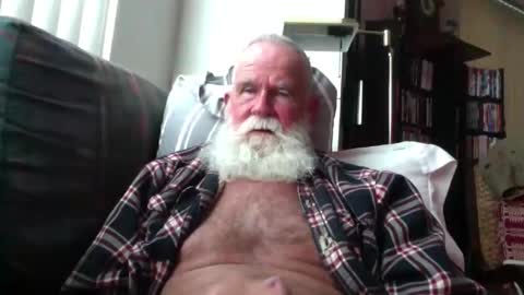 beardbushy online show from May 5, 2:25 pm