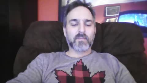 Snapshot of beardedambition chatting on January 18, 5:41 am beardedambition online show from January 18, 5:41 am