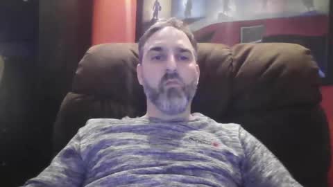 Snapshot of beardedambition chatting on March 11, 9:59 pm beardedambition online show from March 11, 9:59 pm