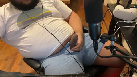 beardudeguy online show from December 28, 6:49 am