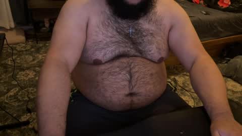 Snapshot of beardudeguy chatting on April 9, 6:19 am beardudeguy online show from April 9, 6:19 am
