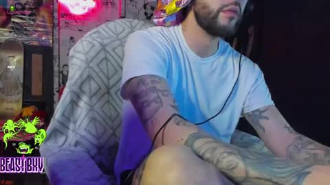 Snapshot of beastbxy chatting on March 10, 4:49 am beast bxy online show from March 10, 4:49 am