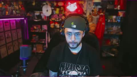 Snapshot of beastbxy chatting on October 1, 2:17 am beast bxy online show from October 1, 2:17 am