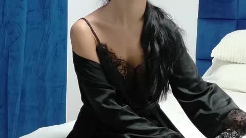 Snapshot of beatriceskye1 chatting on February 8, 3:37 pm Beatrice online show from February 8, 3:37 pm