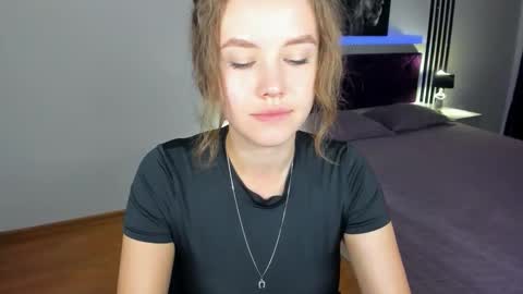 BeatriceWild online show from May 31, 10:33 am