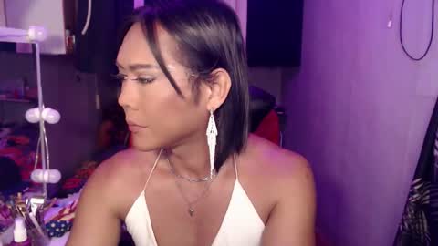 Snapshot of beatrix022 chatting on May 5, 9:12 pm beatrix022 online show from May 5, 9:12 pm
