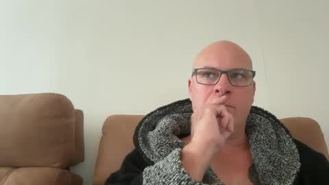 Snapshot of beatsboy87 chatting on June 24, 3:05 am beatsboy87 online show from June 24, 3:05 am