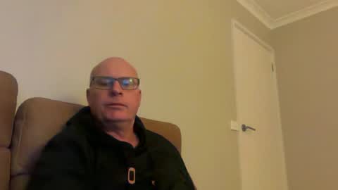 Snapshot of beatsboy87 chatting on July 11, 1:36 pm beatsboy87 online show from July 11, 1:36 pm