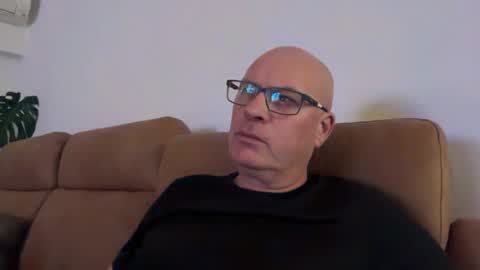 Snapshot of beatsboy87 chatting on July 30, 12:37 pm beatsboy87 online show from July 30, 12:37 pm
