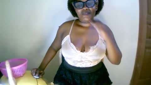 beautifulpeach2 online show from January 21, 2:15 pm