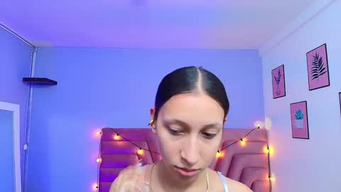 Shalom  online show from February 7, 7:49 pm