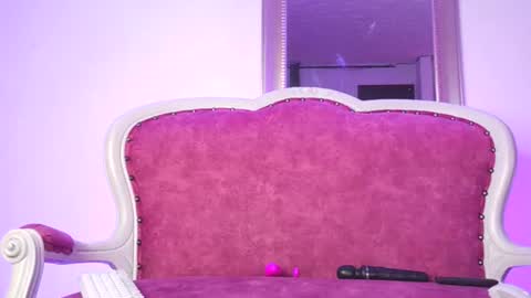 Snapshot of beauty_doll01 chatting on June 27, 2:12 pm Leydi online show from June 27, 2:12 pm