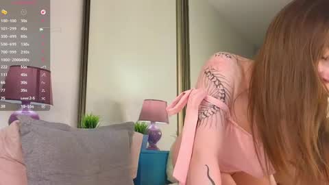 Polly  online show from April 2, 5:21 pm