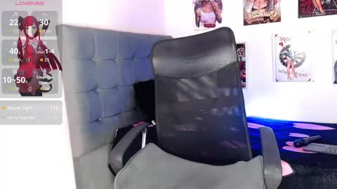 Snapshot of beauty_lana18 chatting on May 15, 11:34 pm lana online show from May 15, 11:34 pm