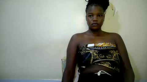 beauty_nina1 online show from December 18, 7:03 am