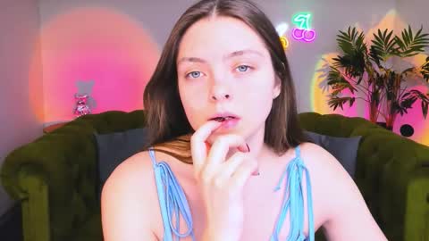 Gloria online show from November 17, 1:17 pm