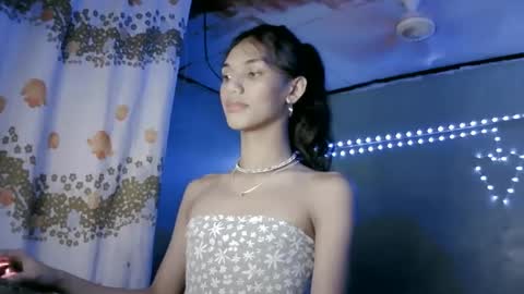 beautyhotasia123 online show from December 6, 2:46 am