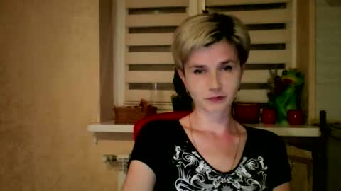 Snapshot of beautyksenia chatting on May 5, 7:22 pm BeautyKsenia online show from May 5, 7:22 pm