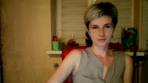 Snapshot of beautyksenia chatting on May 25, 7:20 pm BeautyKsenia online show from May 25, 7:20 pm