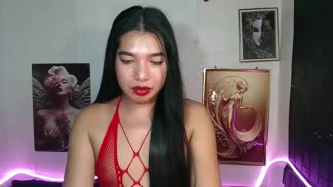 Snapshot of beautyqueens_cum chatting on September 19, 5:46 pm beautyqueens_cum online show from September 19, 5:46 pm