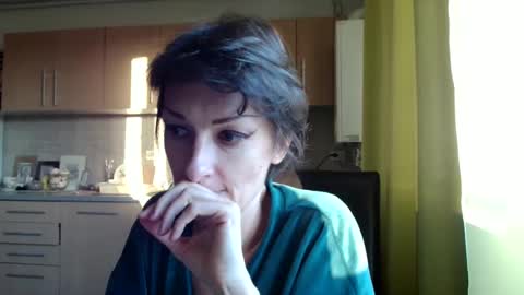 Snapshot of bebacksooon chatting on September 28, 3:39 pm Raluca online show from September 28, 3:39 pm