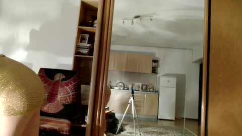 Raluca online show from November 9, 7:45 pm