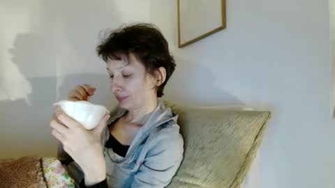 Raluca online show from February 16, 4:25 pm