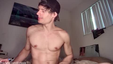 Snapshot of bebexxxdust chatting on October 19, 1:34 pm bebe dust online show from October 19, 1:34 pm