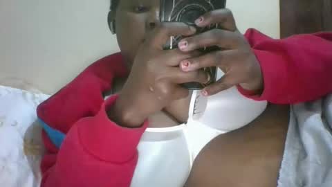 Snapshot of bebswee21 chatting on May 4, 10:06 pm bebswee21 online show from May 4, 10:06 pm