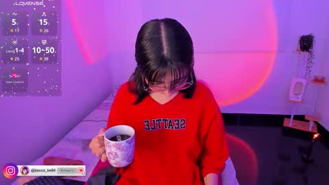 Snapshot of becca_be_ chatting on February 25, 4:11 am Becca is here online show from February 25, 4:11 am