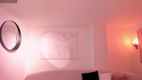 Am Becca online show from February 15, 7:06 pm