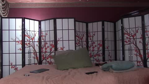 Snapshot of beccadelux chatting on April 4, 10:18 pm BeccaDelux online show from April 4, 10:18 pm