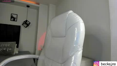 Marzhie online show from February 10, 3:42 pm