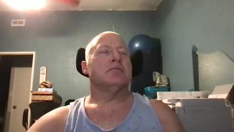 Snapshot of beckster040 chatting on June 4, 6:08 am beckster online show from June 4, 6:08 am