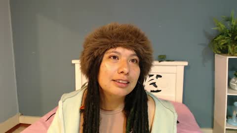 Becky online show from April 7, 12:27 pm