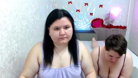 BeckyAndEllen online show from January 3, 11:03 am