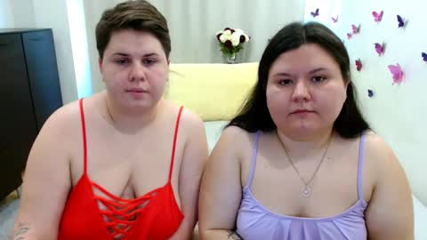 BeckyAndEllen online show from September 10, 10:48 am