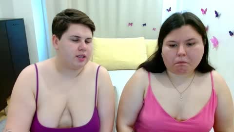 BeckyAndEllen online show from September 18, 9:44 am