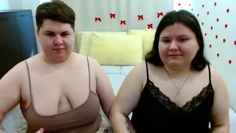 BeckyAndEllen online show from October 27, 9:57 am