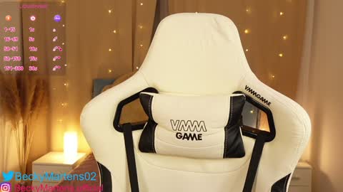 BeckyMartens come join me on    while im offline here  online show from January 24, 3:22 am