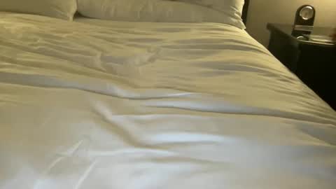 Snapshot of bed_bottom chatting on September 30, 5:45 am bed_bottom online show from September 30, 5:45 am