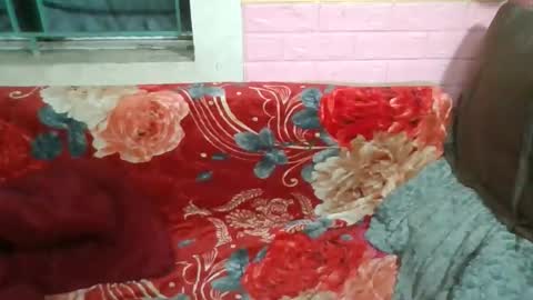 beebaby_xx online show from January 7, 4:09 pm