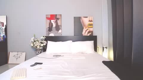 Bee if you ever see the girl who can take 12 inch all the way inside the ass try me online show from December 31, 3:12 am